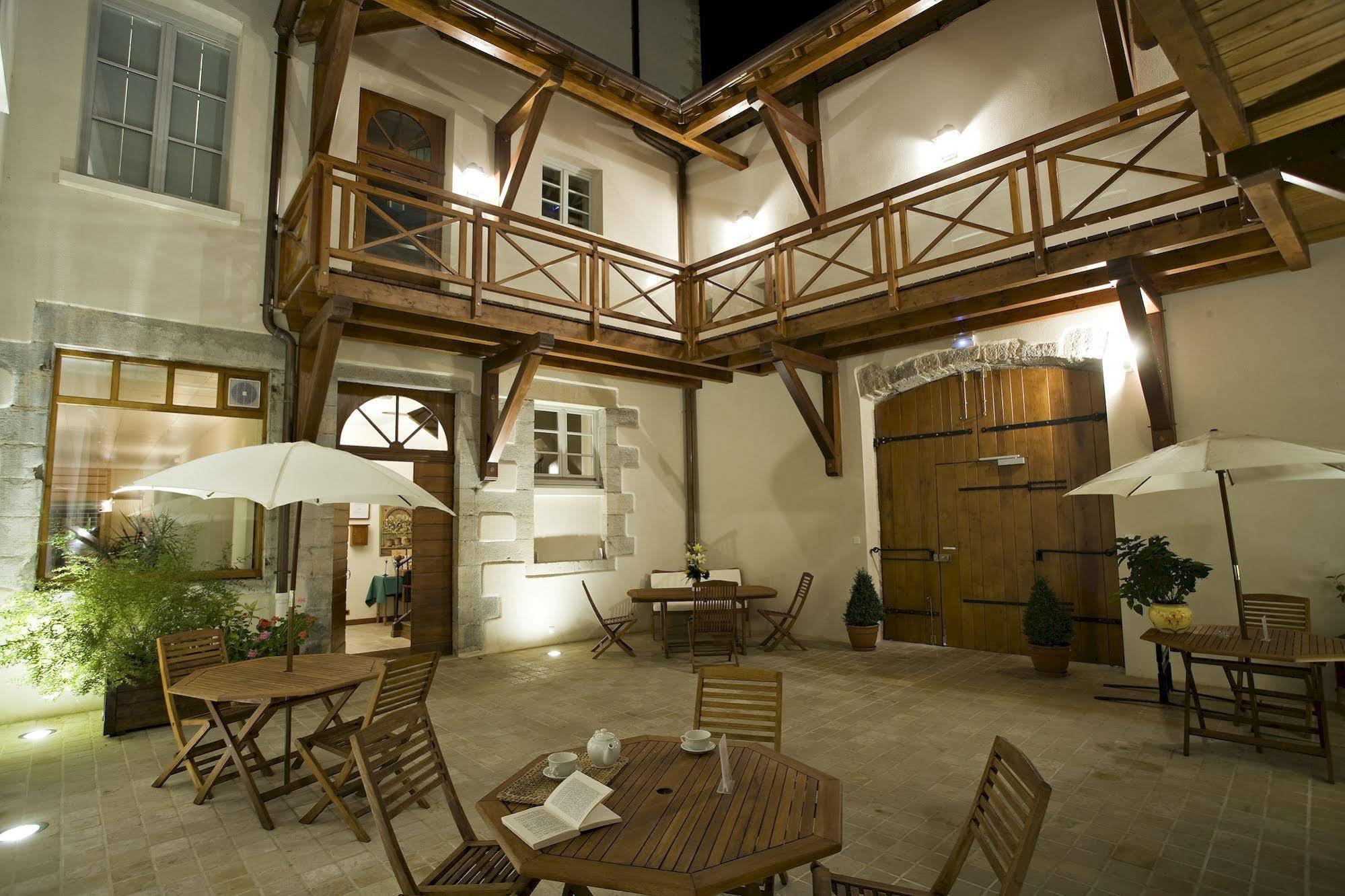 סאלן-לה-באן Logis Hotel Des Deux Forts מראה חיצוני תמונה