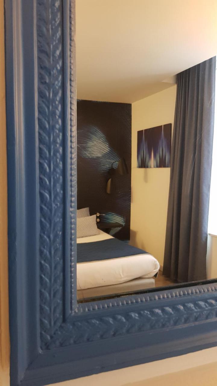 סאלן-לה-באן Logis Hotel Des Deux Forts מראה חיצוני תמונה