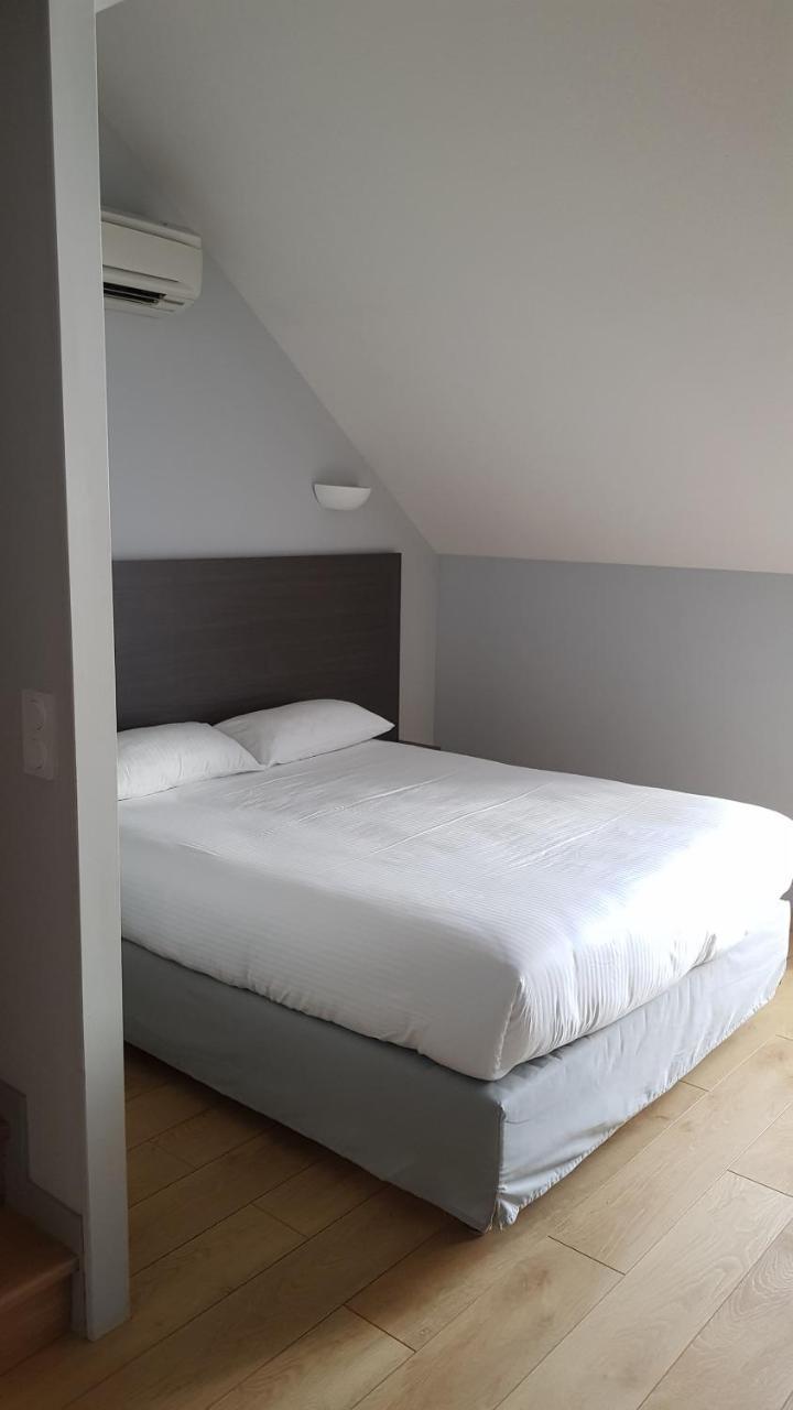 סאלן-לה-באן Logis Hotel Des Deux Forts מראה חיצוני תמונה