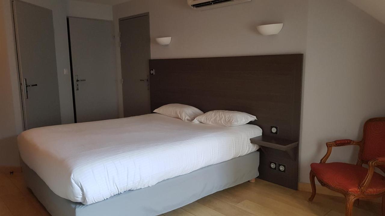 סאלן-לה-באן Logis Hotel Des Deux Forts מראה חיצוני תמונה