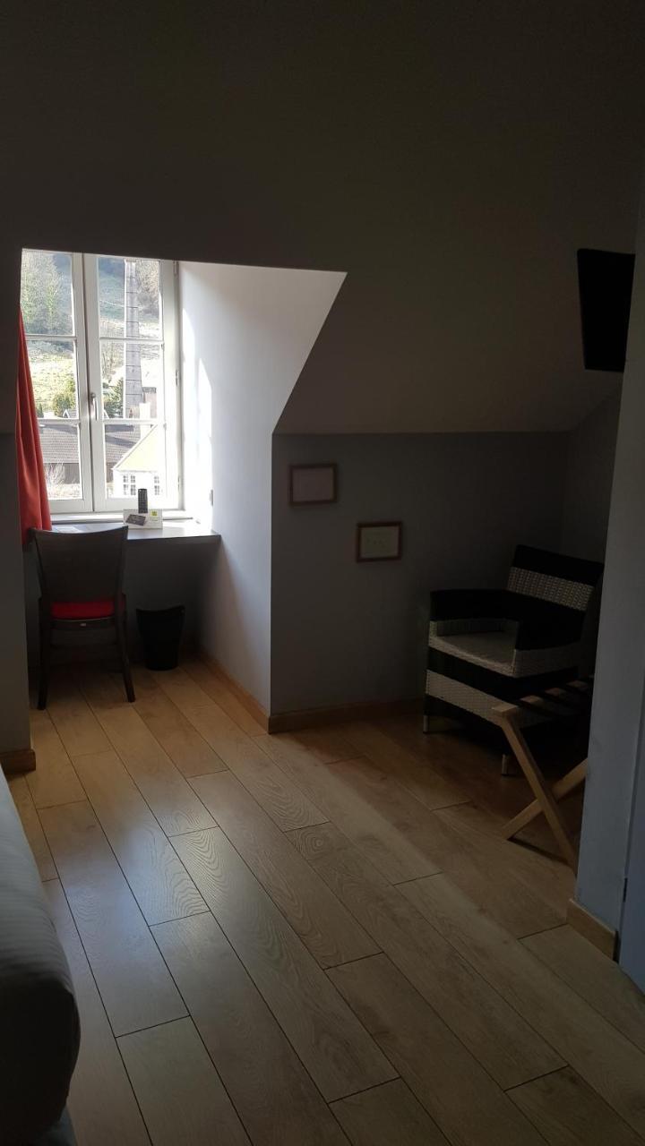 סאלן-לה-באן Logis Hotel Des Deux Forts מראה חיצוני תמונה