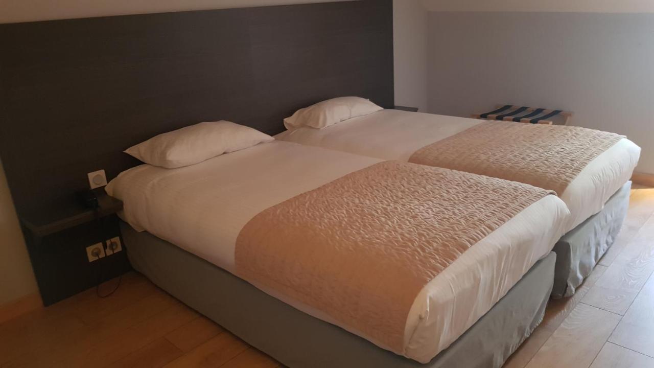 סאלן-לה-באן Logis Hotel Des Deux Forts מראה חיצוני תמונה